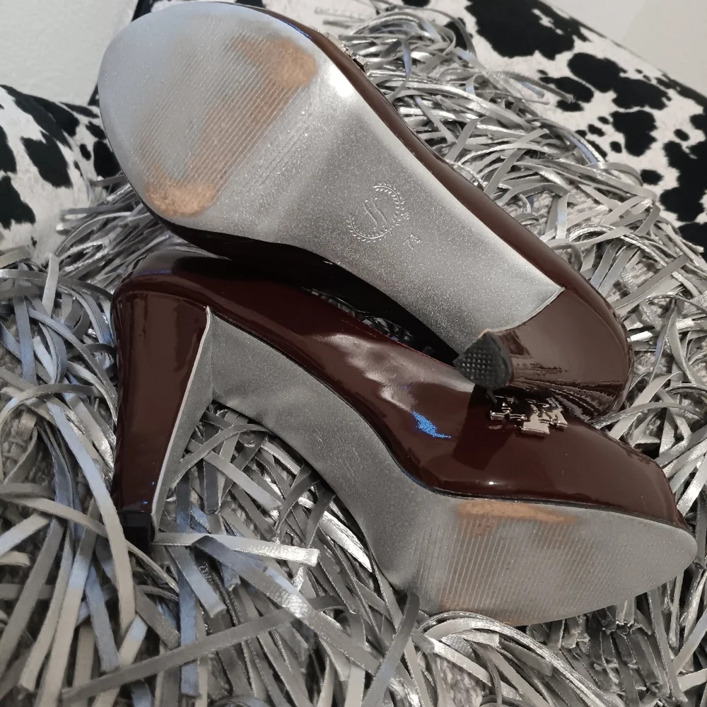 FANFEET heels collegiate Texas A&M Gig'Em maroon peep toe logo - 7.5